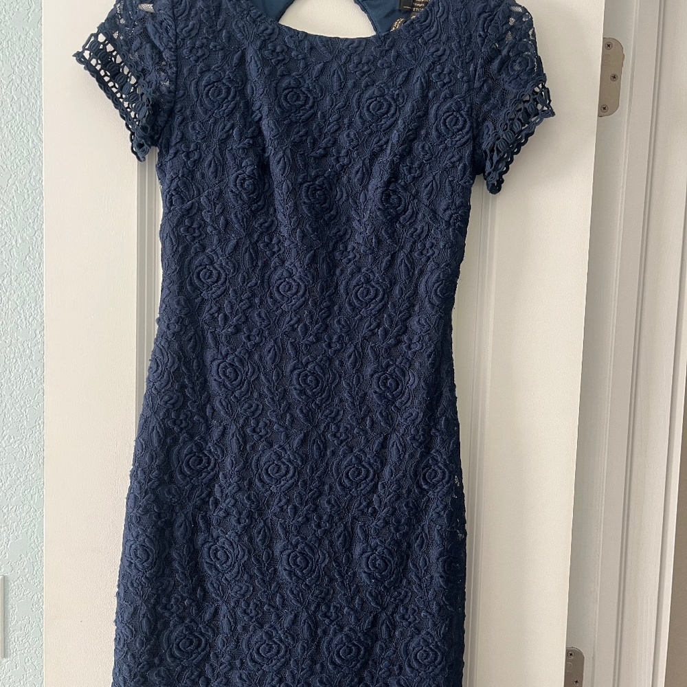 2P beautiful navy lace dress